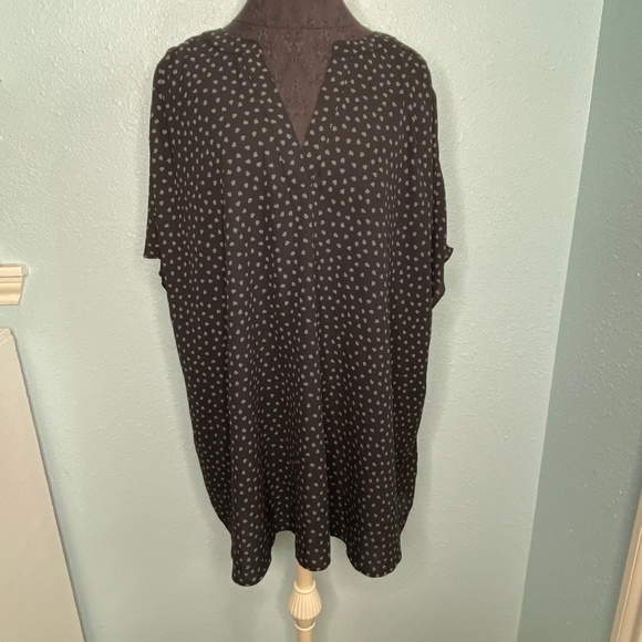 EVRI Plus Size Blouse - Picture 1 of 10